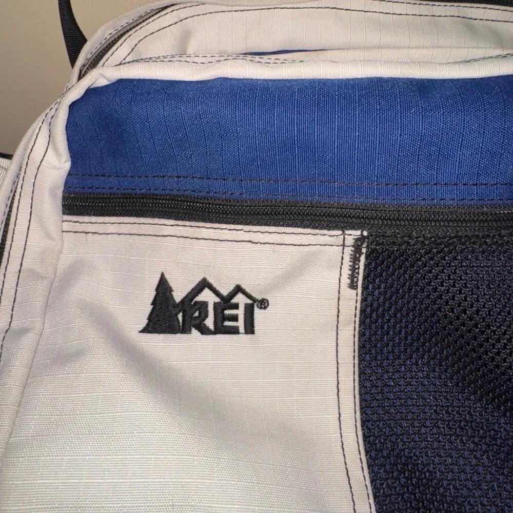 REI Lumbar Waist Pack Hiking Bag Blue Beige Black Mesh Pockets Adjustable Strap*